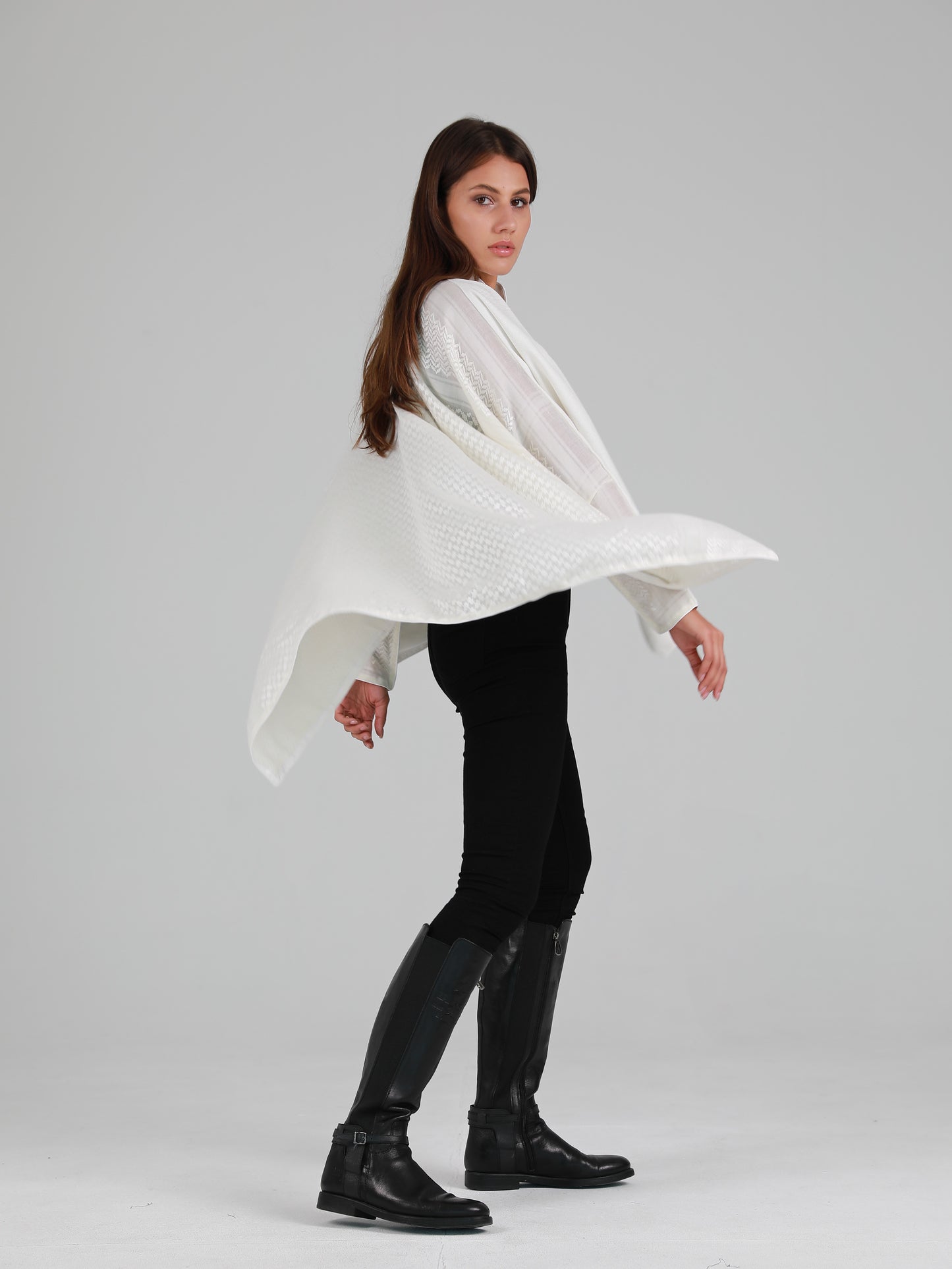 Long-Sleeve High Mandarin Collar Keffiyeh Cape - White/White